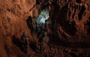 Israeli troops uncover a tunnel in Gaza